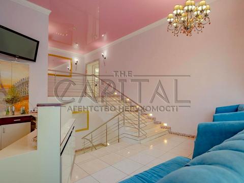 комерційна за адресою Володимира Івасюка просп. (Героїв Сталінграду), 4