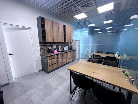 коммерческая по адресу Героев Полка "Азов ул. (Малиновского маршала), 12