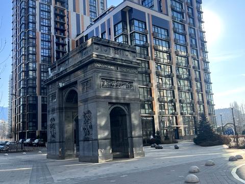 паркомісце за адресою Джона Маккейна вул. (Івана Кудрі), 1