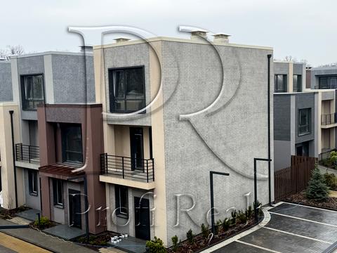 дом по адресу Февральская ул.