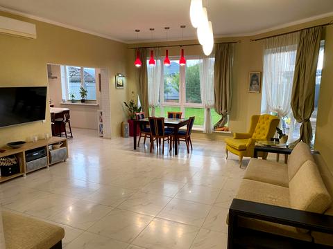 будинок за адресою Медова