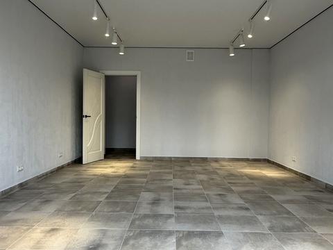 коммерческая по адресу Михайла Грушевського, 1