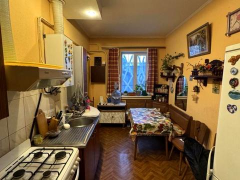 будинок за адресою Карпатська вул.