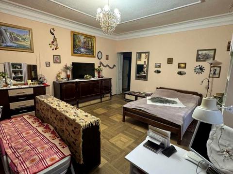 будинок за адресою Карпатська вул.