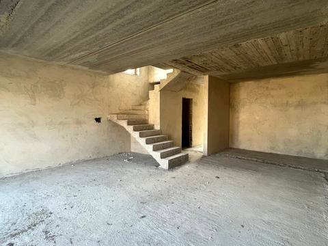 будинок за адресою с. Крихівці, Місячна вул.
