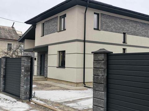 дом по адресу центральна