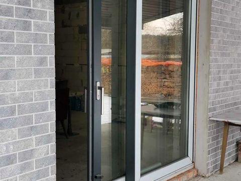 дом по адресу центральна