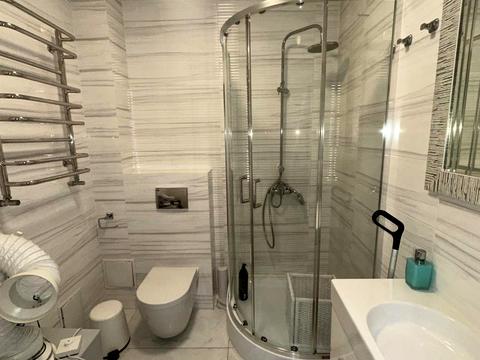 коммерческая по адресу Поповича ул., 2