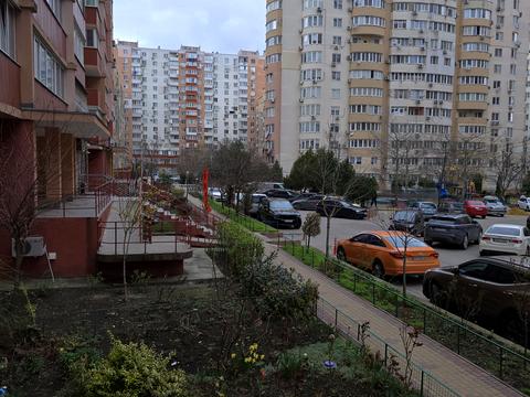 квартира за адресою Райдужний масив вул., 6