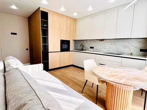 квартира за адресою В'ячеслава Чорновола вул., (Будинок 36)