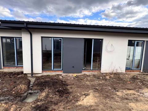 будинок за адресою Успішна