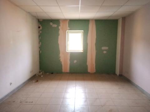 комерційна за адресою Березняківська вул., 29б