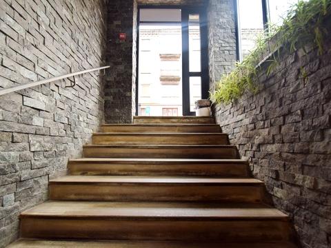 коммерческая по адресу Шашкевича ул., 2