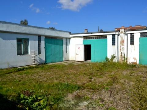 комерційна за адресою Польова вул., 9