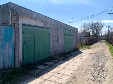 комерційна за адресою Польова вул., 9