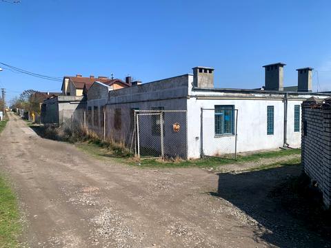 комерційна за адресою Польова вул., 9