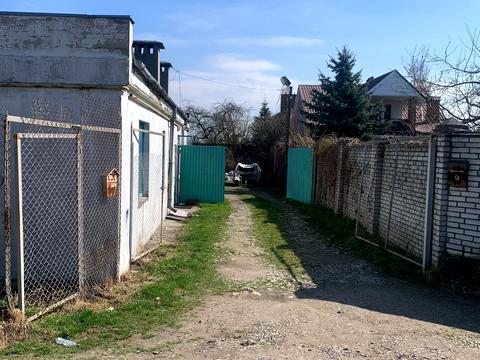 комерційна за адресою Польова вул., 9