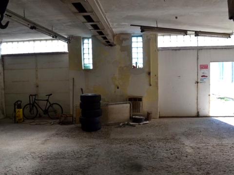 комерційна за адресою Польова вул., 9