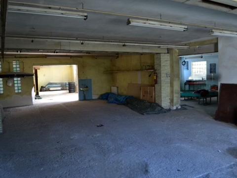 комерційна за адресою Польова вул., 9