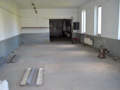 комерційна за адресою Польова вул., 9