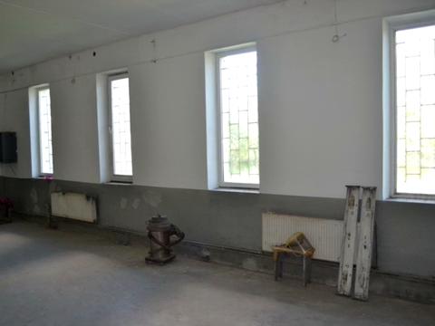 комерційна за адресою Польова вул., 9