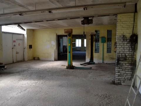 комерційна за адресою Польова вул., 9