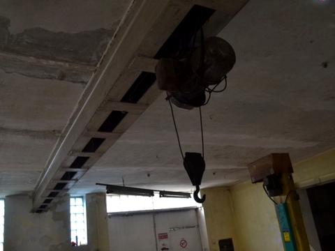 комерційна за адресою Польова вул., 9