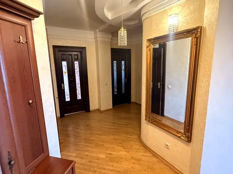 квартира за адресою В'ячеслава Чорновола просп. (), 16є