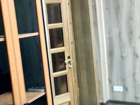 комерційна за адресою Дмитра Яворницького просп. (Карла Маркса), 115