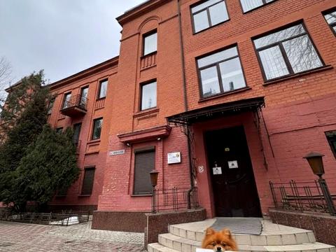 комерційна за адресою Соборна пл. (Жовтнева), 1-Б