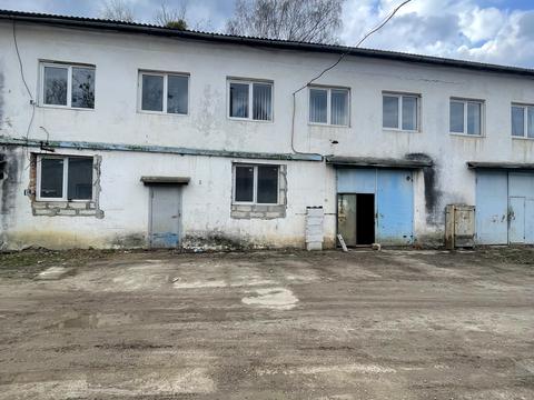комерційна за адресою Холодна вул., 38а