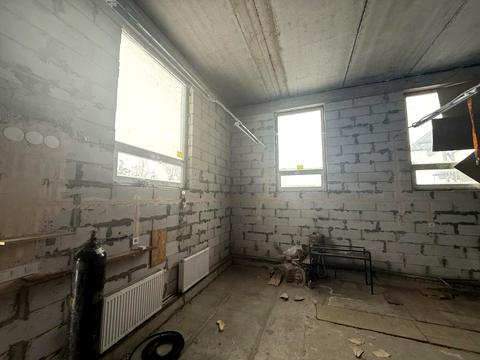 комерційна за адресою Польова, 1