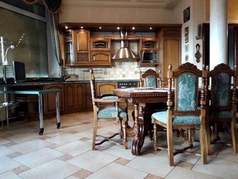 будинок за адресою Лісна