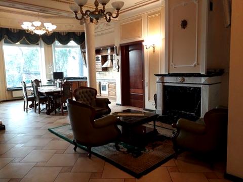 будинок за адресою Лісна