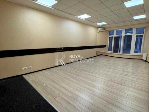 комерційна за адресою Кловський узвіз, 7a