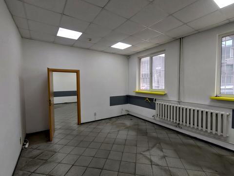 комерційна за адресою Героїв УПА вул., 73