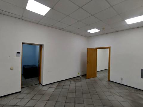 комерційна за адресою Героїв УПА вул., 73