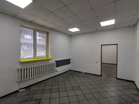 комерційна за адресою Героїв УПА вул., 73