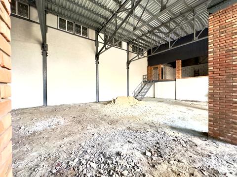 комерційна за адресою Ударників вул., 27