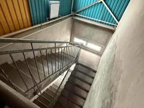 комерційна за адресою Юрківська вул., 27