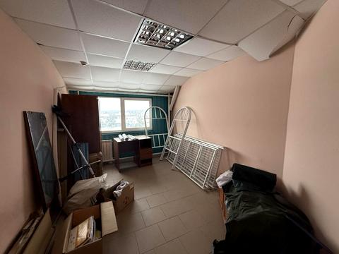 комерційна за адресою Юрківська вул., 27