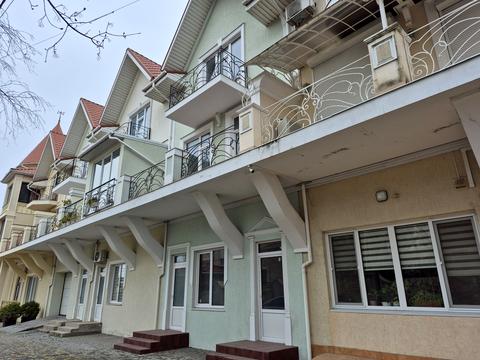 квартира за адресою Довга вул., 33/4