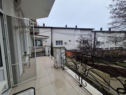 квартира за адресою Довга вул., 33/4