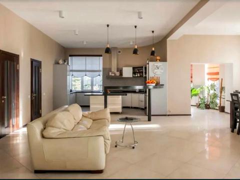 будинок за адресою Флоринка