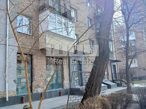 комерційна за адресою Джона Маккейна вул. (Івана Кудрі), 30