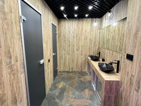 комерційна за адресою Валерія Самофалова вул. (Каманіна), 16а/2