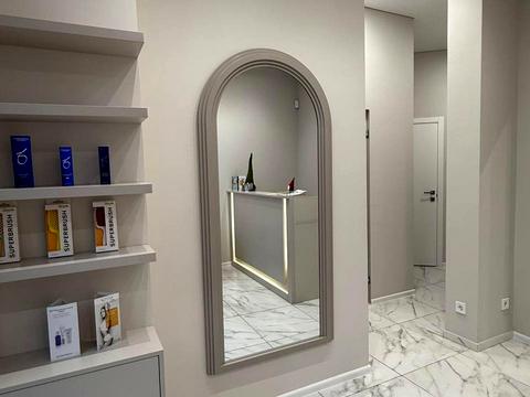 комерційна за адресою Салютна вул., (Будинок 02301-02303)