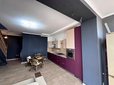 квартира за адресою Абрикосова вул., 14