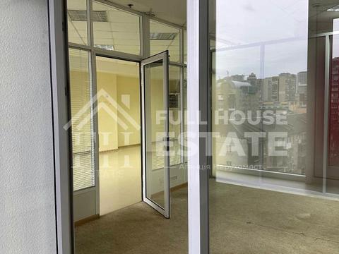 комерційна за адресою Антоновича вул. (Горького), 170/172