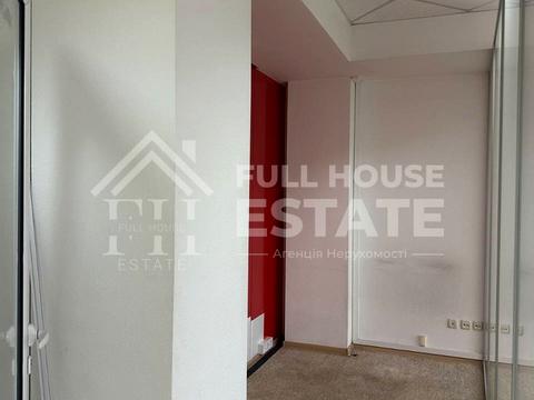 комерційна за адресою Антоновича вул. (Горького), 170/172